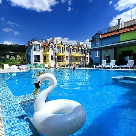 Aquamarina Italiana Private 발치크